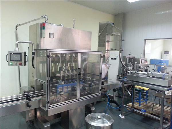 Mesin pengisian Minyak Lube automatik penuh